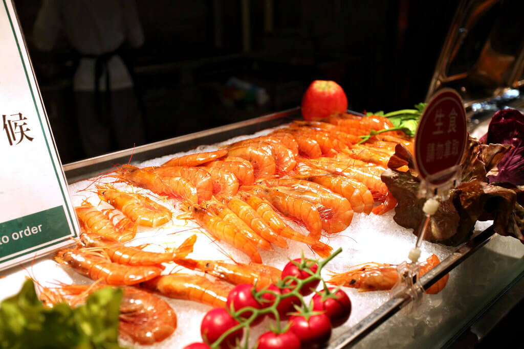 【高雄】大八TOP自助餐│環遊世界一大圈.桑尼瘦不了 【高雄】大八TOP自助餐│環遊世界一大圈.桑尼瘦不了