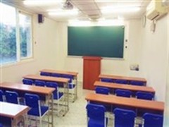 台北市私立羅傑英文短期補習班士林分校環境/產品
